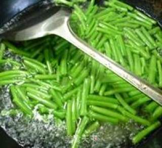 Watermelon Rind Mixed with Spinach Stem recipe