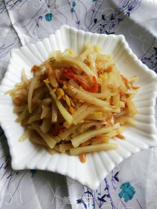 Stir-fried Shredded Radish with Dried River Prawns recipe