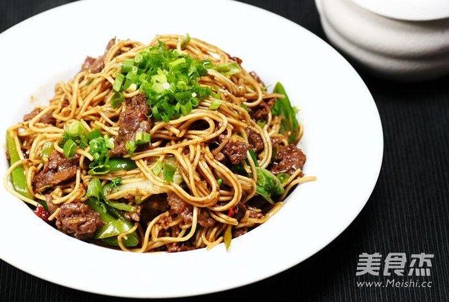 Dry Fried Beef Noodle recipe