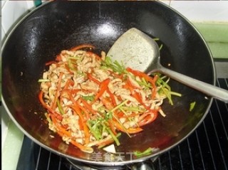 Stir-fried Shredded Pork with Red Pepper recipe