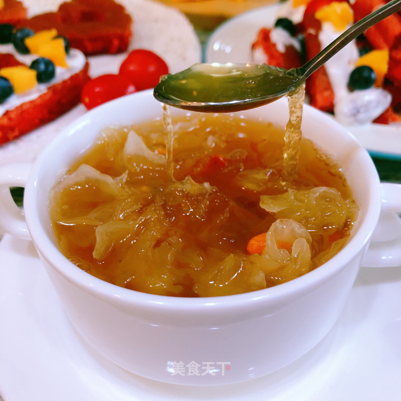 Bird's Nest Tremella Goji Soup recipe