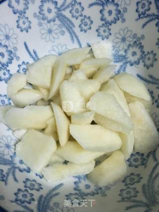 Stewed Chuanbei, Loquat and Sydney with Rock Sugar recipe