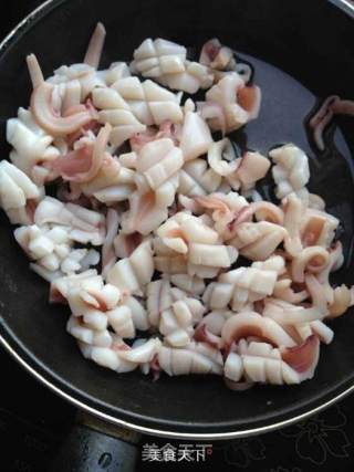 Squid Roll with Grapefruit Sauce recipe