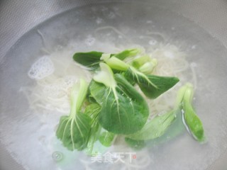 It's More Delicious with Ingredients-sauerkraut Pork Noodles recipe