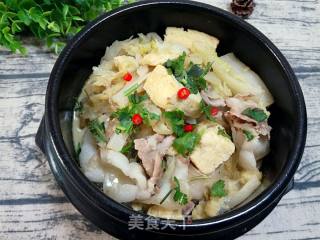 Chinese Cabbage Stewed Vermicelli and Frozen Tofu recipe