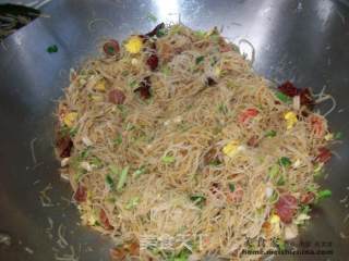 Simple Version of Hometown Fried Rice Noodles @@black Pepper recipe