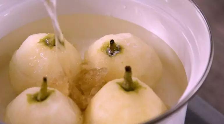 Osmanthus Soaked Pear recipe