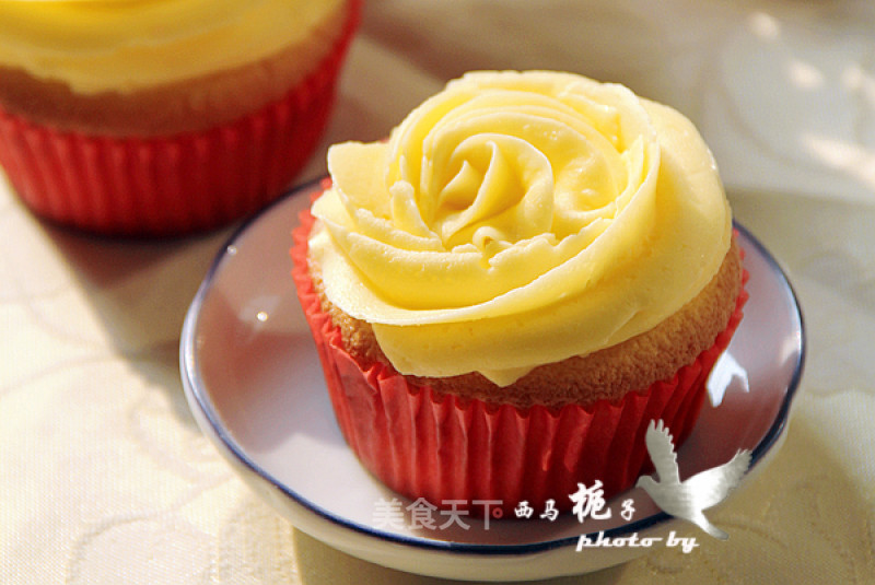 #the 4th Baking Contest and is Love to Eat Festival# Creamy Honey Cup Cake recipe