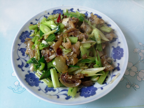 Home-style Fried Beef Tendon recipe
