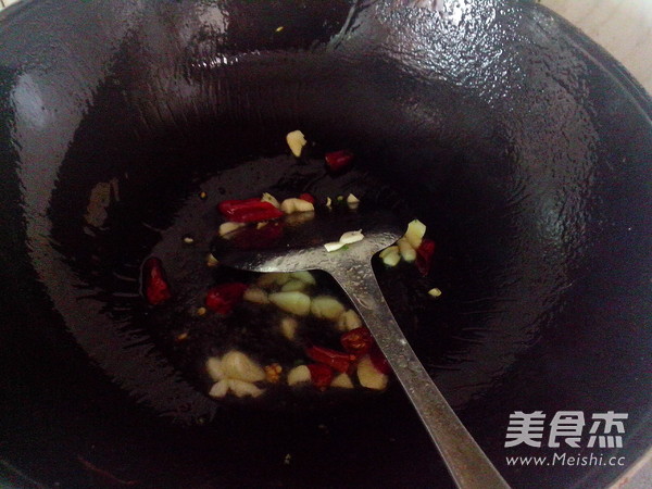 Celery Stir-fried Bean Sprouts recipe