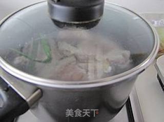 【flying Birds and Animals】----tea Tree Mushroom and Beef Bone Pot recipe