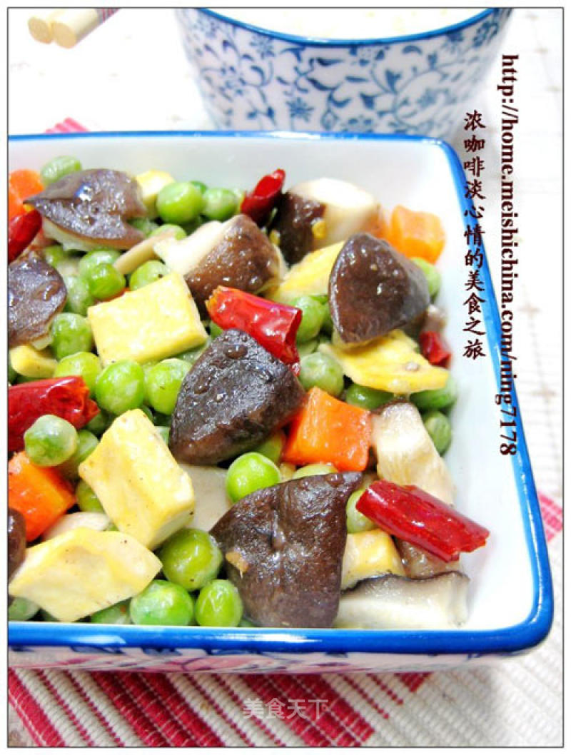 Stir-fried Dried Bean Curd with Mushrooms and Peas recipe