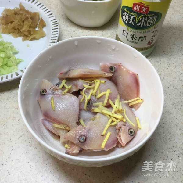 Di Zai Fish and Shrimp Congee recipe