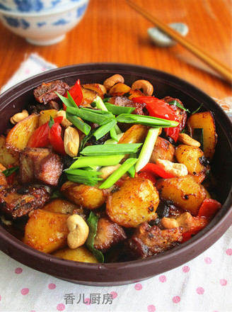 Pork Ribs with Soy Sauce and Potatoes recipe