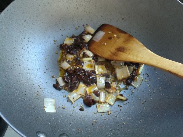 Sauce-flavored Konjac Tofu recipe