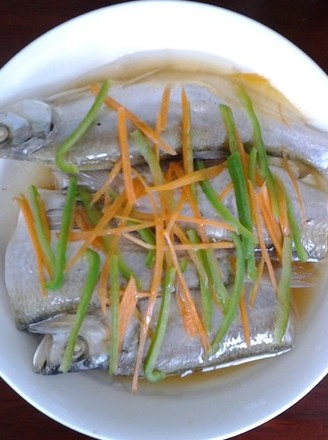 Steamed Small White Fish