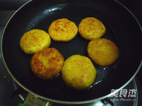 Huanggui Persimmon Cake recipe