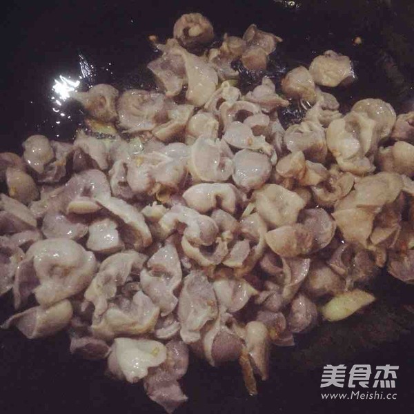 Dry Fried Chicken Gizzard Hot Pot recipe