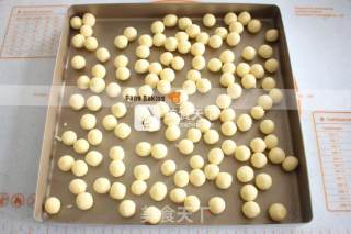 #aca烤明星大赛# Delicious Mango Golden Coconut Balls are Here recipe