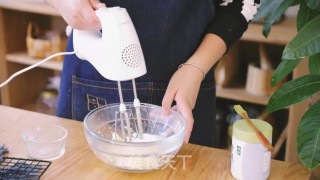 Matcha Two-tone Mousse recipe