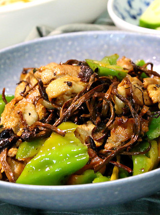 Dry Pot Tea Tree Mushroom, A Must-order Dry Pot Dish in The Restaurant