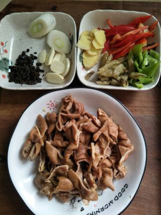 Double-pepper Black Bean Sauce Fat Intestines recipe