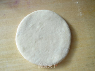 Change The Pattern to Make Steamed Buns---【purple Potato Flowering Buns】 recipe