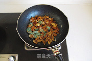 Fried Pleurotus Eryngii with Laba Garlic recipe