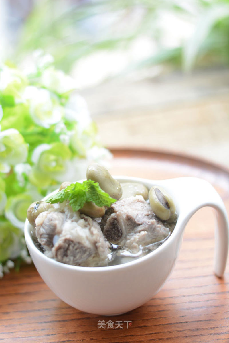 Good Beans for Clearing Away Heat and Dampness---stewed Pork Ribs with Broad Beans