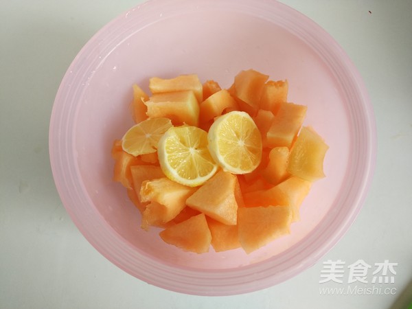 Grape Cantaloupe Juice recipe