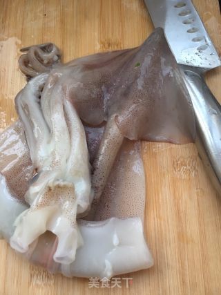 Stir-fried Squid Legs with Garlic Moss recipe