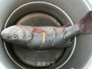 New School Sauerkraut Boiled Sea Bass recipe