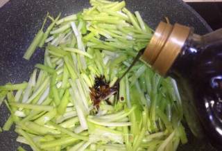 Invigorating The Kidney and Stomach~ Bbq Flavored with Red Oil, Cumin and Chives recipe