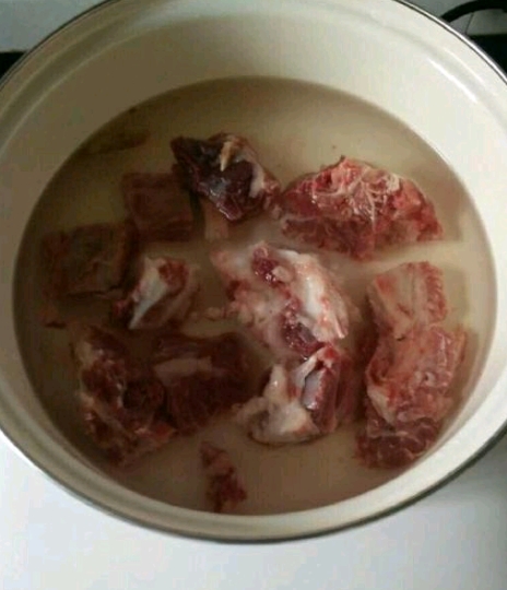 Seaweed Pork Ribs Soup recipe