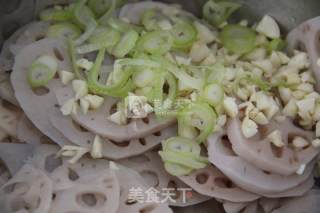 Refreshing and Relieving Greasiness-cold Lotus Root Slices recipe