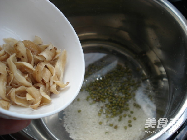 Lily Mung Bean Congee recipe