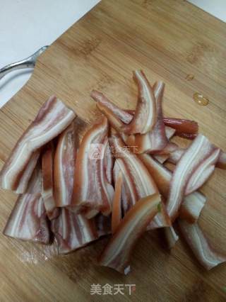 Pork Ears Mixed with Shallots recipe