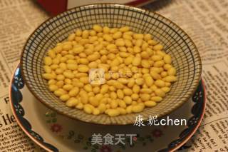 Soy Milk Crucian Carp Soup recipe