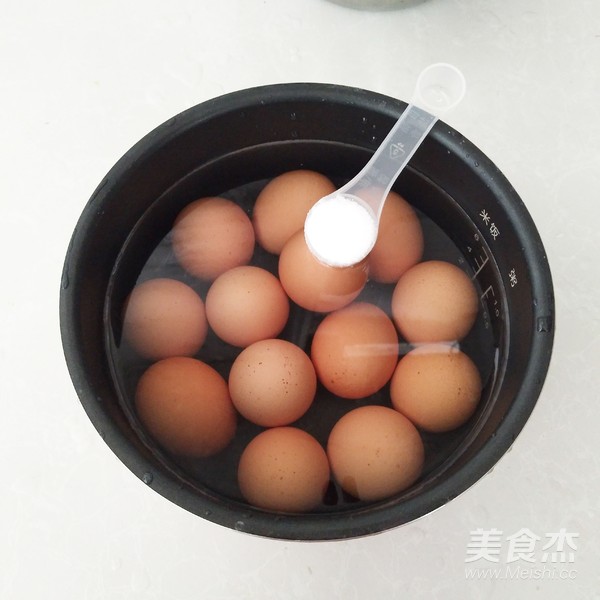 Marinated Eggs in Tea Water recipe