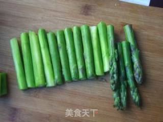 Pan-fried Bacon and Asparagus Rolls recipe