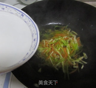 Seasonal Vegetable Soup with Pleurotus Mushroom, Long Liyu, and Fish for All Ages recipe