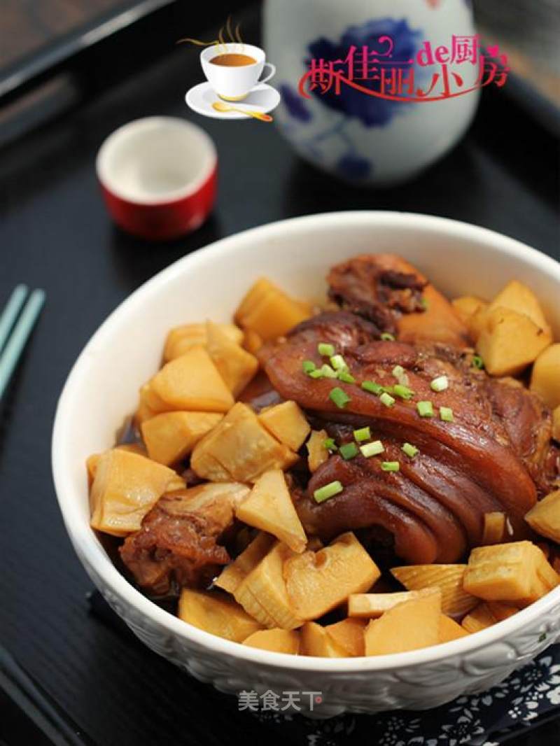 Braised Pork with Winter Bamboo Shoots recipe