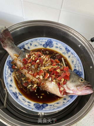 Steamed Sea Bass with Chopped Pepper recipe