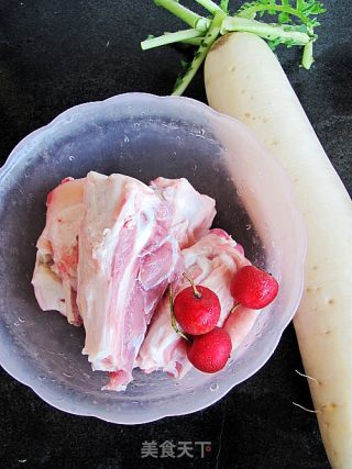 Hawthorn and Radish Bone Soup recipe