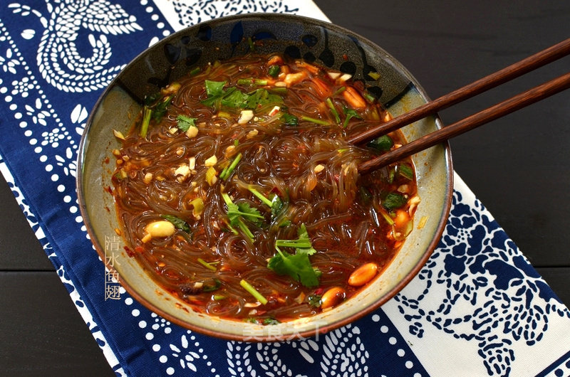 Hot and Sour Noodles, A Popular Street Snack recipe