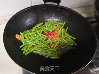 Stir-fried Cowpeas with Beef recipe