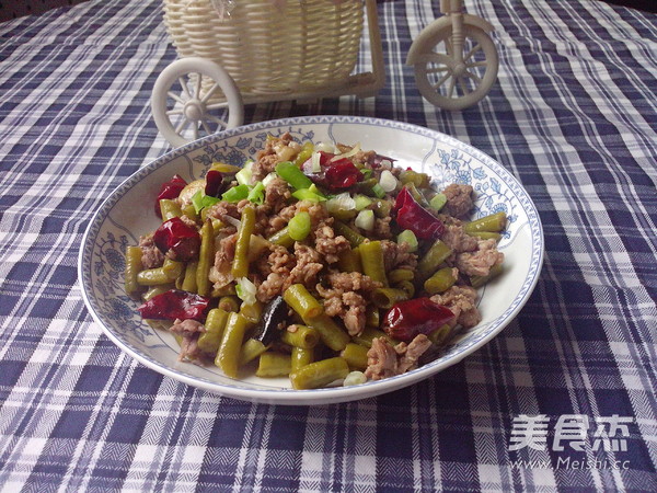 Stir-fried Capers with Minced Meat recipe