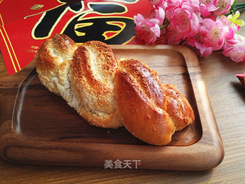 #四session Baking Contest and is Love to Eat Festival# Coconut Milk Twist Buns recipe