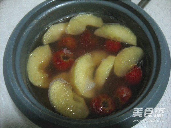 Apple Hawthorn Soup recipe
