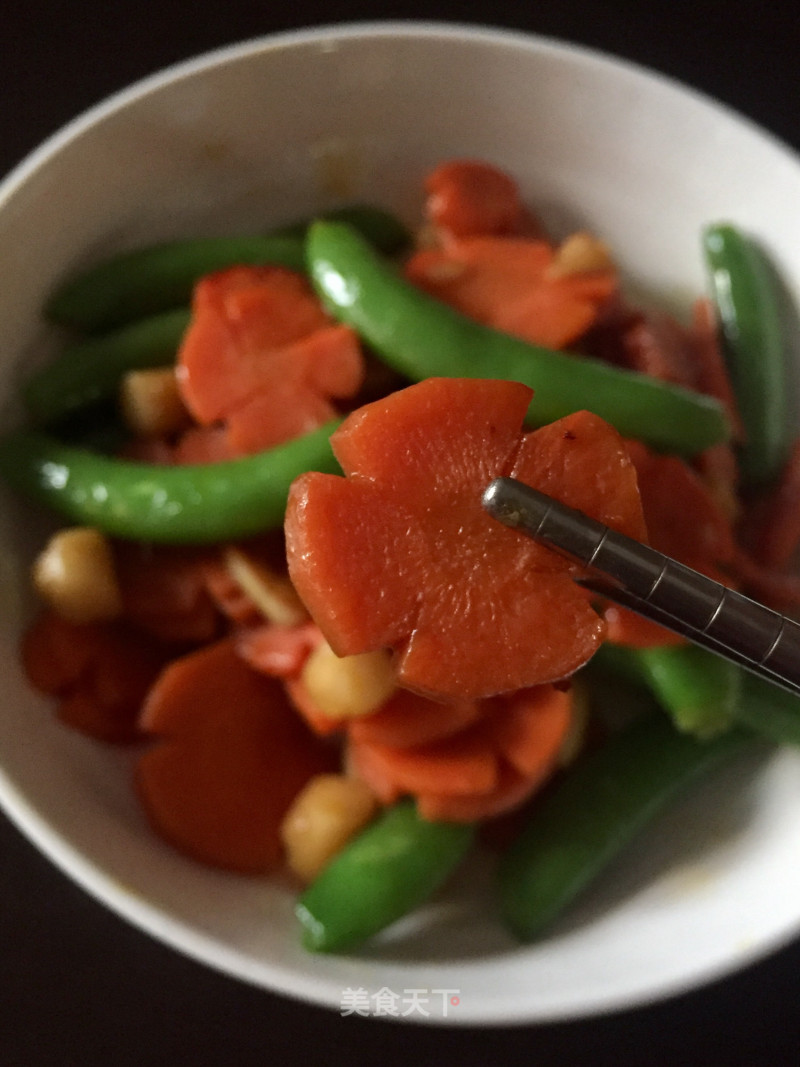 Stir-fried Sweet Beans with Fresh Shells recipe